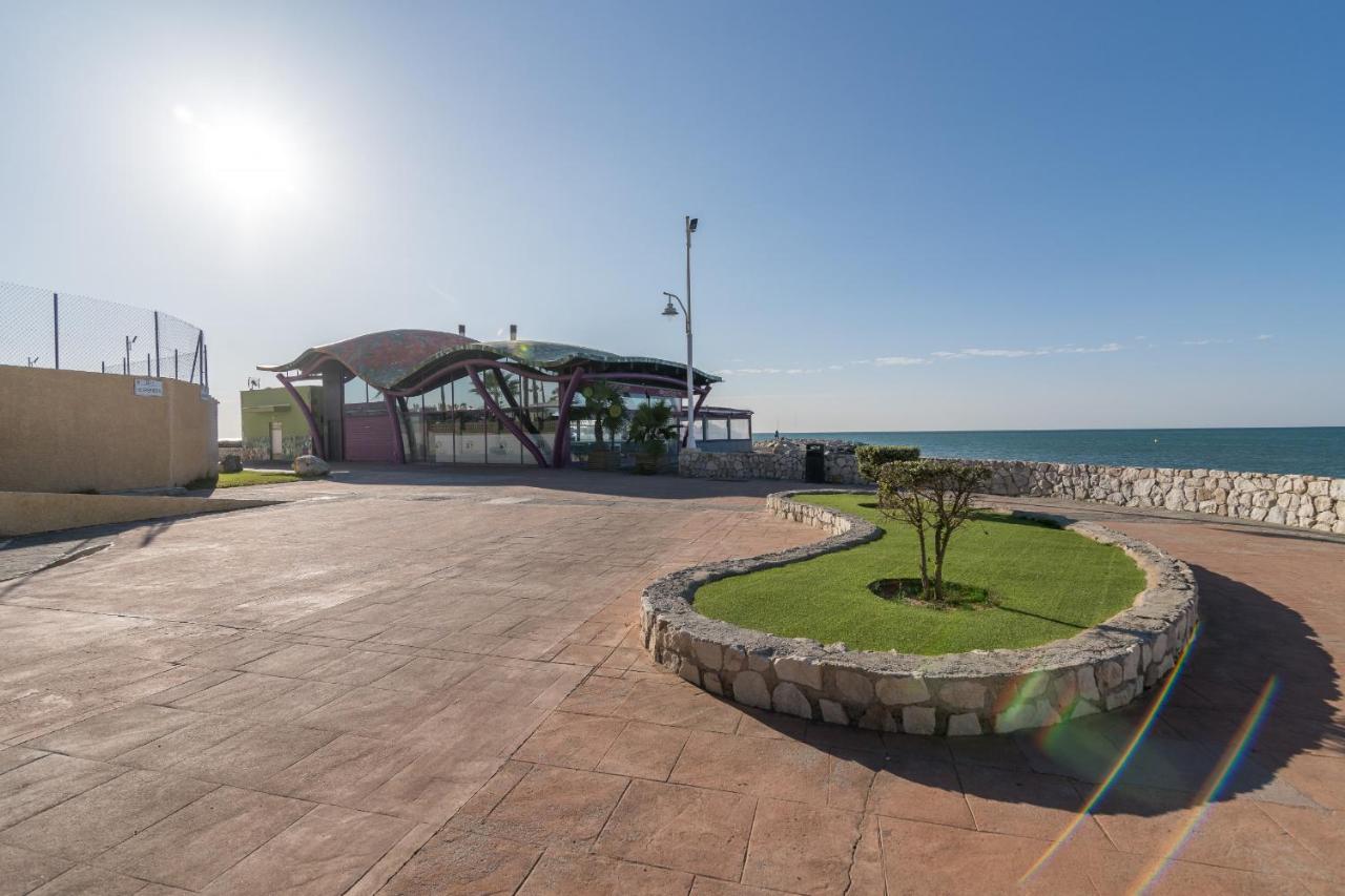 Suite Homes Hesperides Garden Beach Málaga Kültér fotó