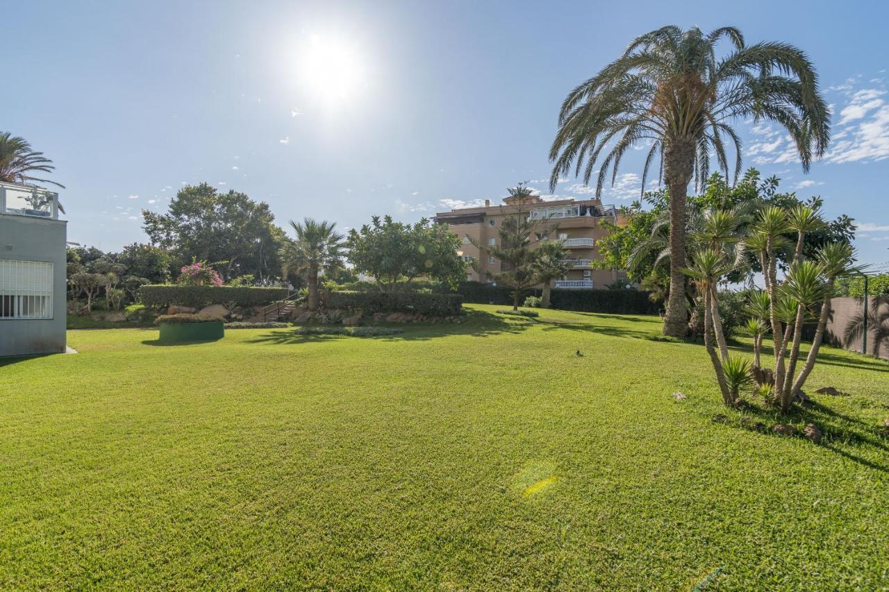Suite Homes Hesperides Garden Beach Málaga Kültér fotó